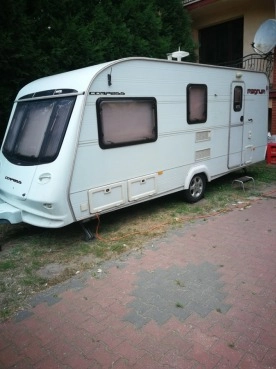                         Przyczepa Kempingowa Compass Magnum 524 GT/ 5 osobowa 2002 rok z namiotem - zdjęcie 1
                        