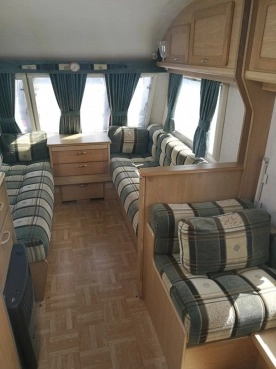                         Przyczepa Kempingowa Compass Magnum 524 GT/ 5 osobowa 2002 rok z namiotem - zdjęcie 4
                        