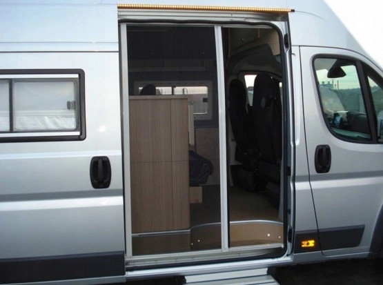                         Kamper camper campervan k-9 peugot boxer L4H3 - zdjęcie 12
                        