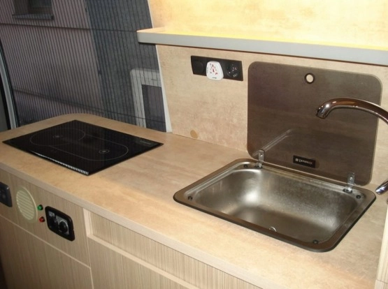                         Kamper camper campervan k-9 peugot boxer L4H3 - zdjęcie 15
                        
