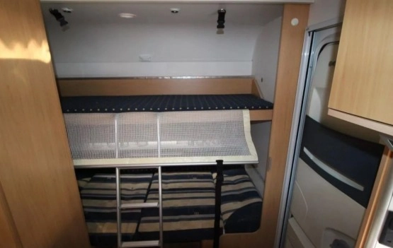                         Przyczepa Cristall z 2006 roku - zdjęcie 11
                        