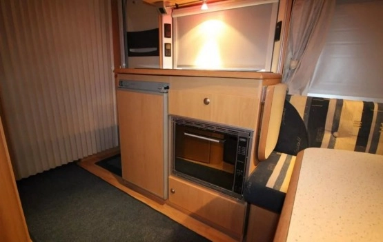                         Przyczepa Cristall z 2006 roku - zdjęcie 13
                        