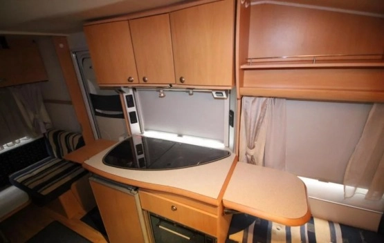                         Przyczepa Cristall z 2006 roku - zdjęcie 17
                        