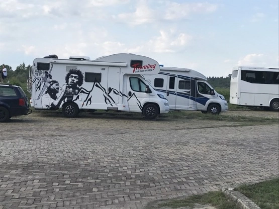                         Sprzedam lub zamienię na blaszaka - zdjęcie 2
                        