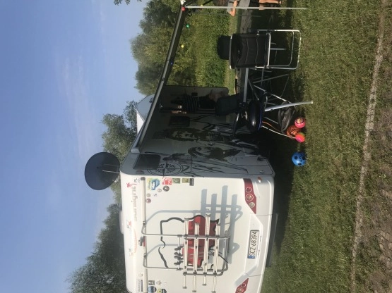                         Sprzedam lub zamienię na blaszaka - zdjęcie 4
                        