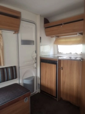                         Przyczepa kempingowa Dethleffs Campy 2011 rok, waga 630kg - zdjęcie 10
                        