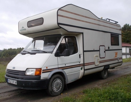                         Kamper Ford Transit 2,5 D automat, 6 osób, zabudowa HEHN - Olsztyn - zamiana - zdjęcie 4
                        