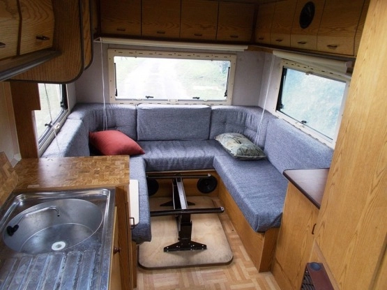                         Kamper Ford Transit 2,5 D automat, 6 osób, zabudowa HEHN - Olsztyn - zamiana - zdjęcie 6
                        