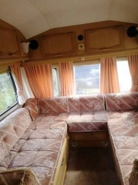                         Przyczepa kempingowa marki Vanroyce - zdjęcie 17
                        