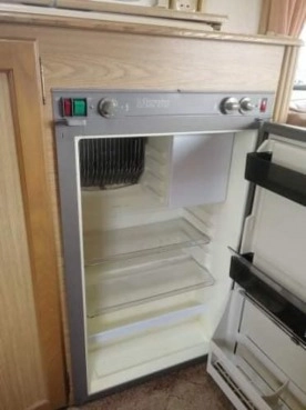                         Przyczepa kempingowa marki Vanroyce - zdjęcie 21
                        