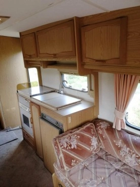                         Przyczepa kempingowa marki Vanroyce - zdjęcie 28
                        