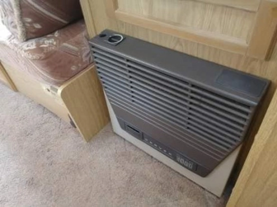                         Przyczepa kempingowa marki Vanroyce - zdjęcie 3
                        