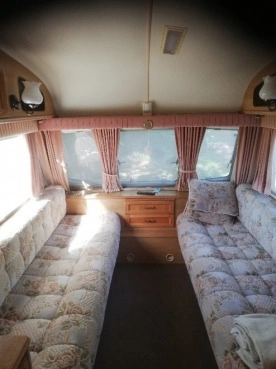                         Przyczepa Kempingowa Award Transtar 1996 r. - zdjęcie 6
                        