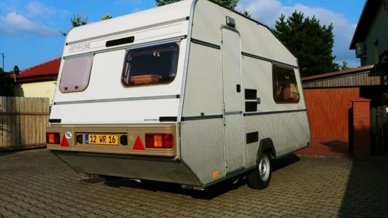                         Przyczepa KIP Hy-line KH40EK black o matic 1987 r. DMC 1100 kg Leszno - zdjęcie 9
                        