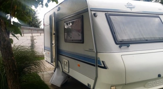                         Sprzedam przyczepę campingowa Hobby Classic 425 - zdjęcie 1
                        