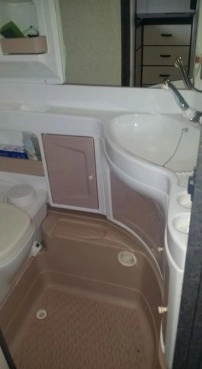                         Sprzedam przyczepę campingowa Hobby Classic 425 - zdjęcie 9
                        