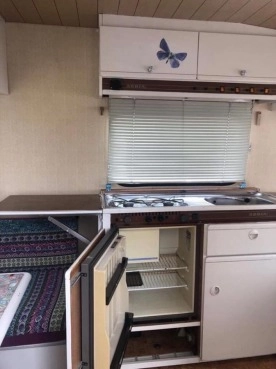                         ADRIA Optima 4256 DO 1988 r. DMC 850 kg, 3-4 osoba. PRZEDSIONEK. Leszno - zdjęcie 14
                        