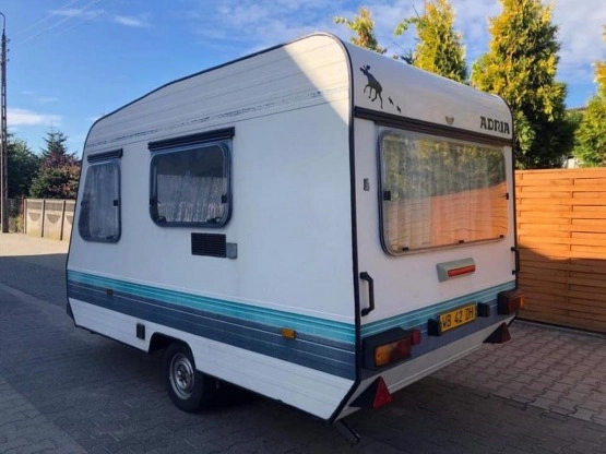                         ADRIA Optima 4256 DO 1988 r. DMC 850 kg, 3-4 osoba. PRZEDSIONEK. Leszno - zdjęcie 8
                        