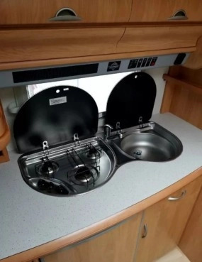                         Hobby 495 UFe-Excellent Z 2003 roku, Piękna!!! - zdjęcie 8
                        