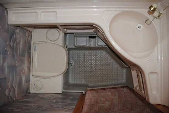                         HOBBY 495 Zarejestrowana! Zadbana! WC! Ogrzewanie! Przedsionek! BDB - zdjęcie 5
                        