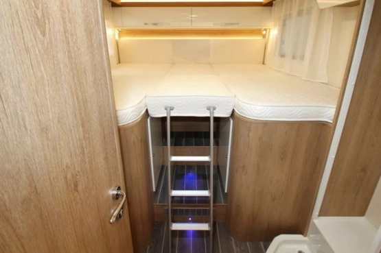                         Kamper Roller Team 284TL 5 osobowy 2019 r. - zdjęcie 5
                        