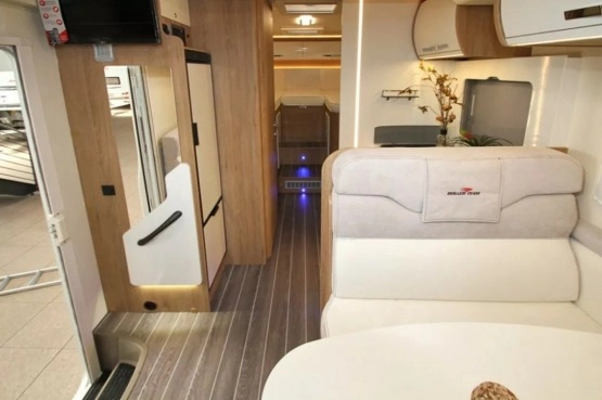                         Kamper Roller Team 284TL 5 osobowy 2019 r. - zdjęcie 7
                        