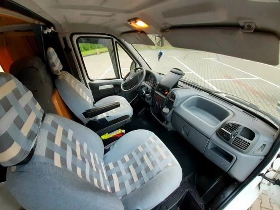                         Kamper Fiat Ducato TRIGANO CHAUSSON - zdjęcie 19
                        