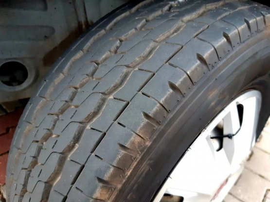                         Kamper Fiat Ducato TRIGANO CHAUSSON - zdjęcie 9
                        