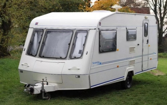                         Przyczepa kempingowa Elddis Sovereign - zdjęcie 14
                        