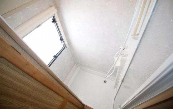                         Przyczepa kempingowa Elddis Sovereign - zdjęcie 3
                        