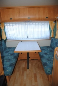                         HOBBY 400 Zarejestrowana! 4 osoby! WC! Ciepła woda! Ogrzewanie! MOVER! - zdjęcie 5
                        