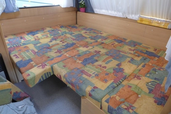                         sprzedam przyczepę Dethleffs Camper 5,1m z  1999r - zdjęcie 11
                        