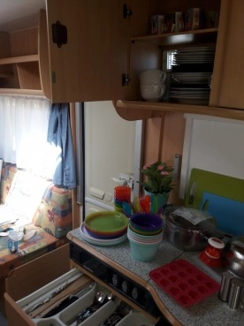                         sprzedam przyczepę Dethleffs Camper 5,1m z  1999r - zdjęcie 16
                        