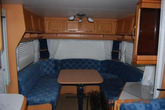                         Przyczepa kempingowa Hobby Prestige 650 z przedsionkiem - zdjęcie 7
                        