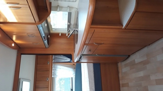                         Zadbana Hobby De Luxe Easy 440 SF - zdjęcie 13
                        