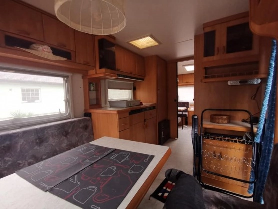                         Sprzedam przyczepę Hobby de Luxe 545 - zdjęcie 10
                        