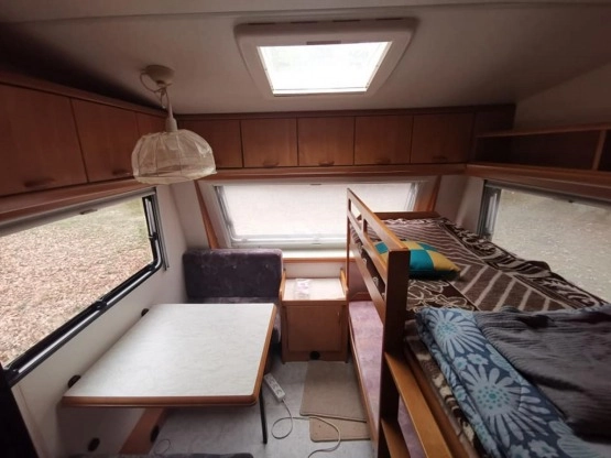                         Sprzedam przyczepę Hobby de Luxe 545 - zdjęcie 5
                        