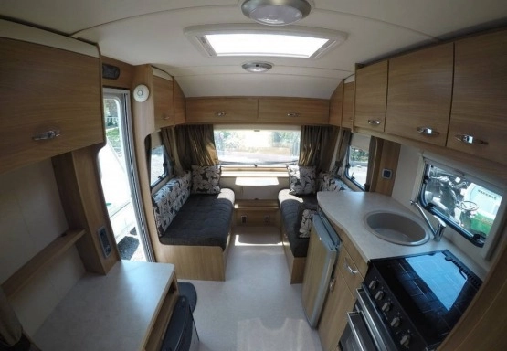                         Przyczepa Kempingowa Sprite Musketeer 2012 - zdjęcie 2
                        