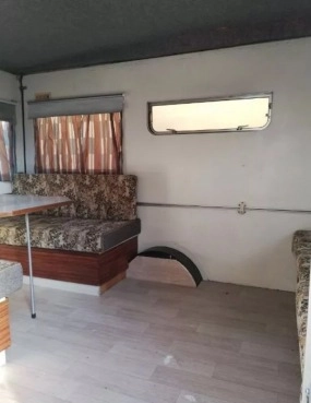                         Przyczepa kempingowa składana La Boheme - zdjęcie 4
                        