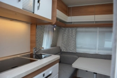                         HOBBY DELUXE 400 SFE - zdjęcie 2
                        