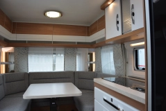                         HOBBY DELUXE 460 UFE - zdjęcie 19
                        