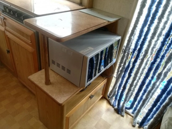                         Piękny Burstner, cena zimowa!!! - zdjęcie 17
                        