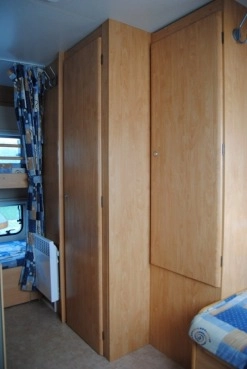                         STERCKEMAN 4 osobowa! Łóżko piętrowe! WC! Markiza! Lekka DMC 850 kg! - zdjęcie 4
                        