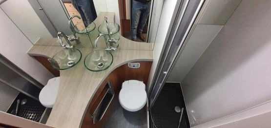                         Samochód kempingowy Sicilia XL na bazie Citroena Jumpera - zdjęcie 4
                        