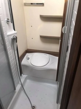                         Burstner Averso top 465 TS - zdjęcie 4
                        