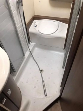                         Burstner Averso top 465 TS - zdjęcie 5
                        