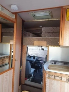                         Vw Transporter T3 Kamper 2.1 DJ tylko 76 tys. km - zdjęcie 17
                        
