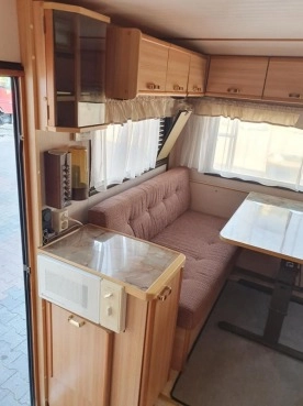                         Vw Transporter T3 Kamper 2.1 DJ tylko 76 tys. km - zdjęcie 2
                        