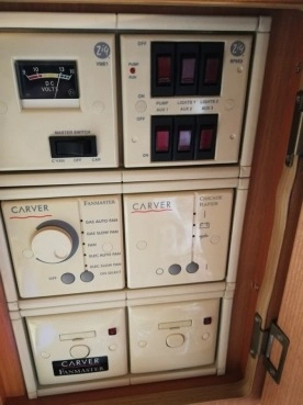                         Przyczepa kempingowa Elddis Typhoon GTX 4/5 osobowa, 1998 rok, NAMIOT - zdjęcie 4
                        