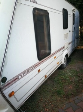                         Przyczepa kempingowa Elddis Typhoon GTX 4/5 osobowa, 1998 rok, NAMIOT - zdjęcie 7
                        